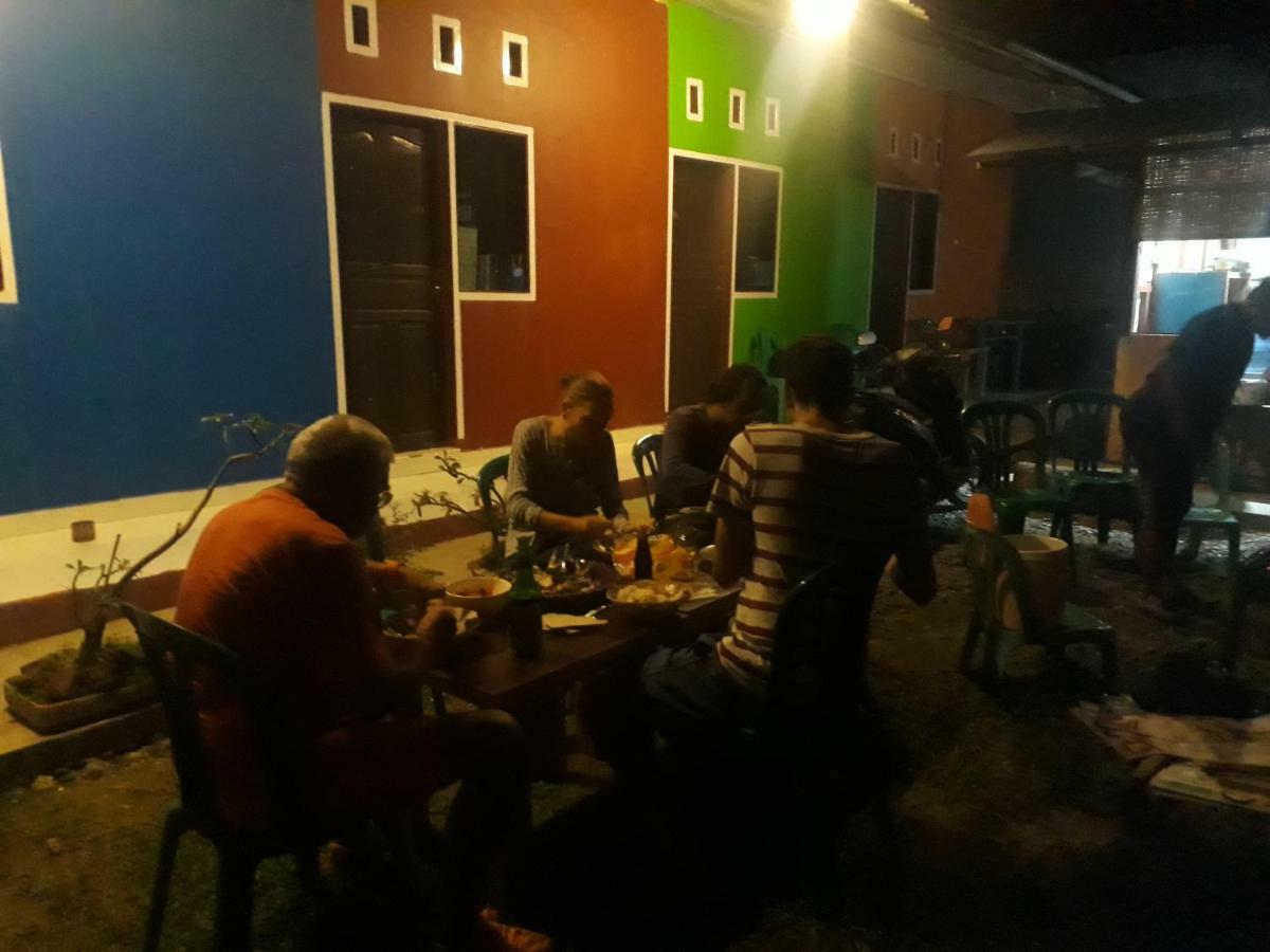 Toraja Manubackpacker Hotel Rantepao Kültér fotó